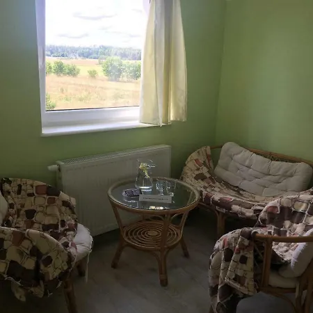 Lesny Dworek Homestay Niepoczolowice